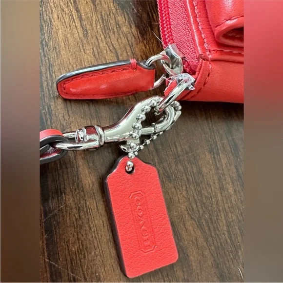 Coach Rare Vintage Campbell Red‎ Leather Universal Turn-Lock F50070 - Picture 9 of 15